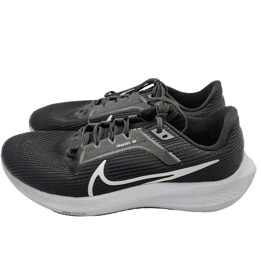 Nike Air Zoom Pegasus 40 Womens 9 Black White Running Athletic Sneakers Low Top
